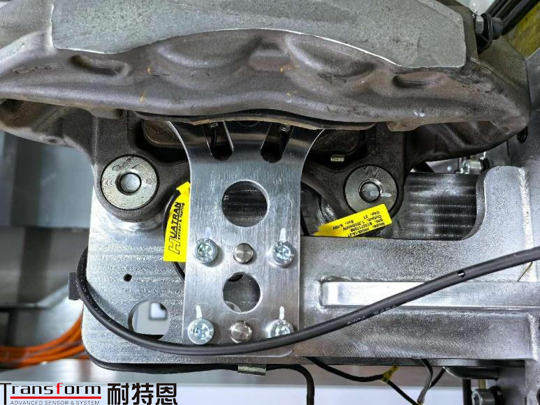 環(huán)形力傳感器的汽車制動(dòng)卡鉗夾緊力測(cè)試